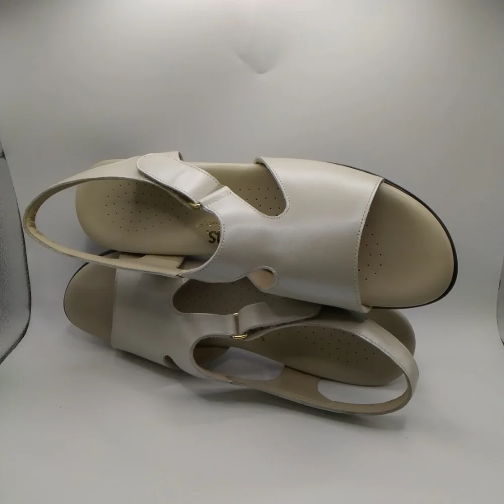 Women's Cream Slingback Comfort Sandals
